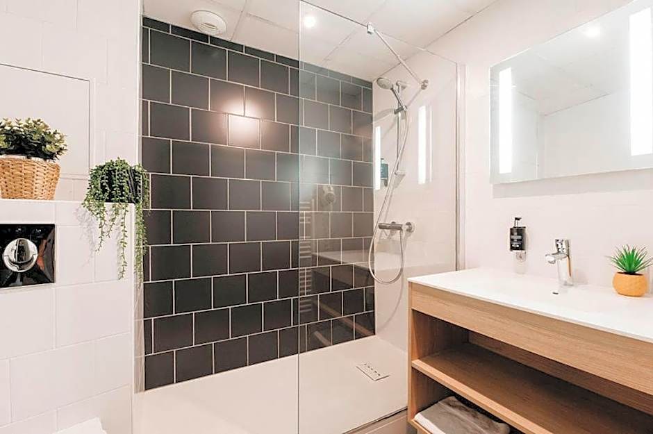 Matabi Hotel Toulouse Gare by HappyCulture