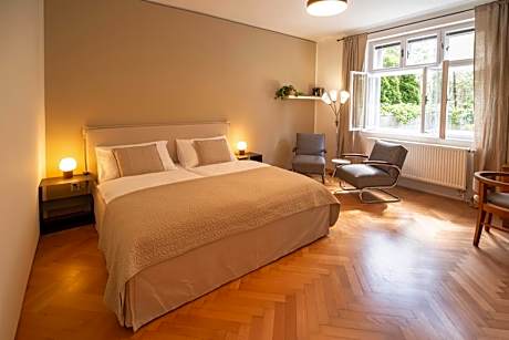 One-Bedroom Apartment with Terrace