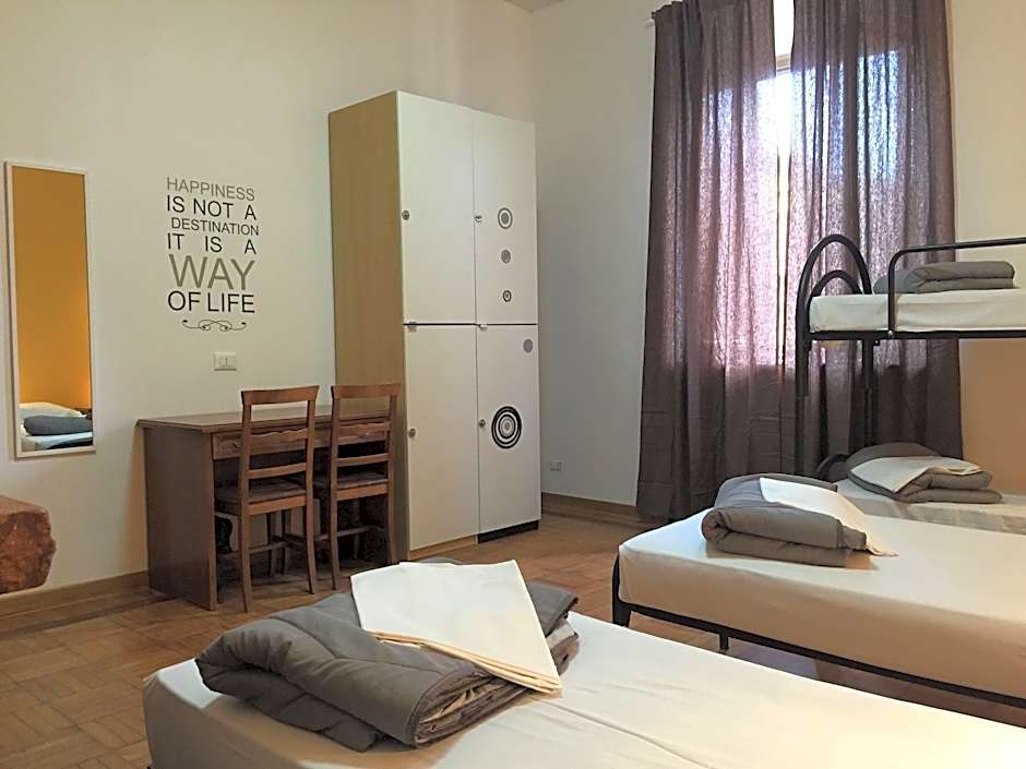 Freedom Traveller Hostel
