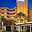 Lakes Hotel