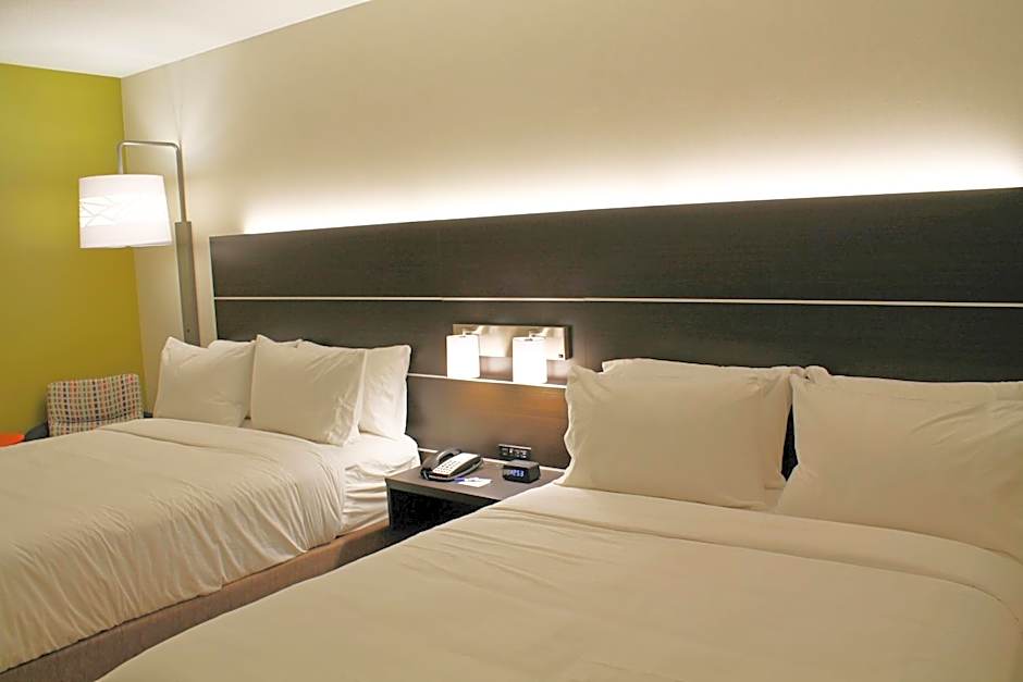 Holiday Inn Express & Suites St. Louise South I-55 By IHG