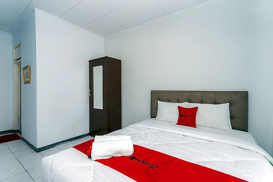 RedDoorz Syariah near RSUD Cimacan