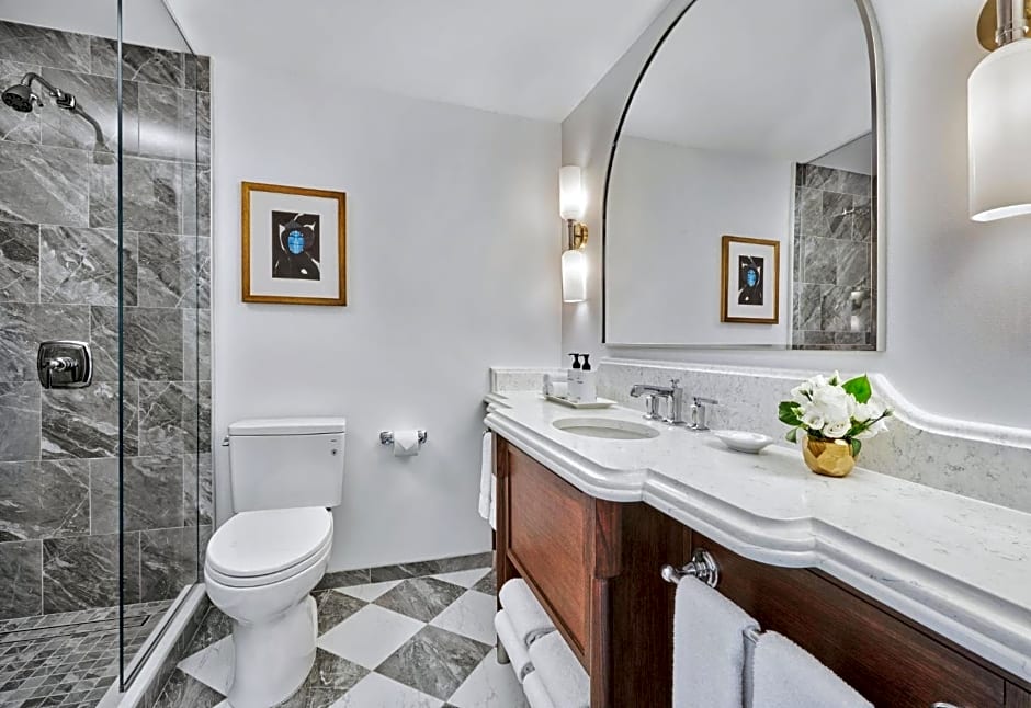 InterContinental Chicago Magnificent Mile By IHG