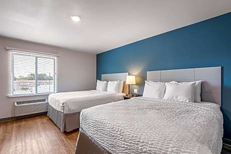 Queen Room with Two Queen Beds - Accessible/Non-Smoking