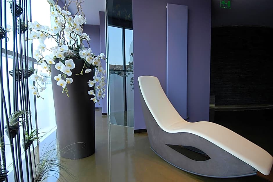 Les Fleurs Boutique Hotel