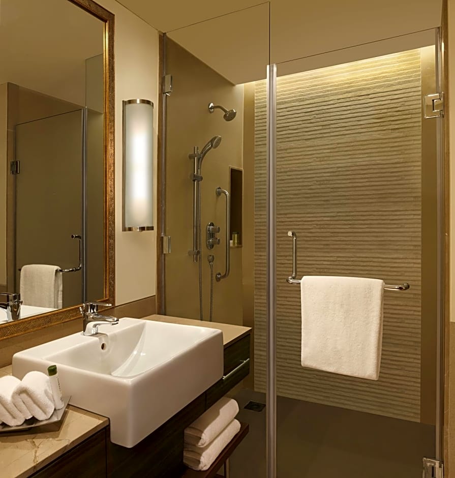 DoubleTree By Hilton Hotel Agra