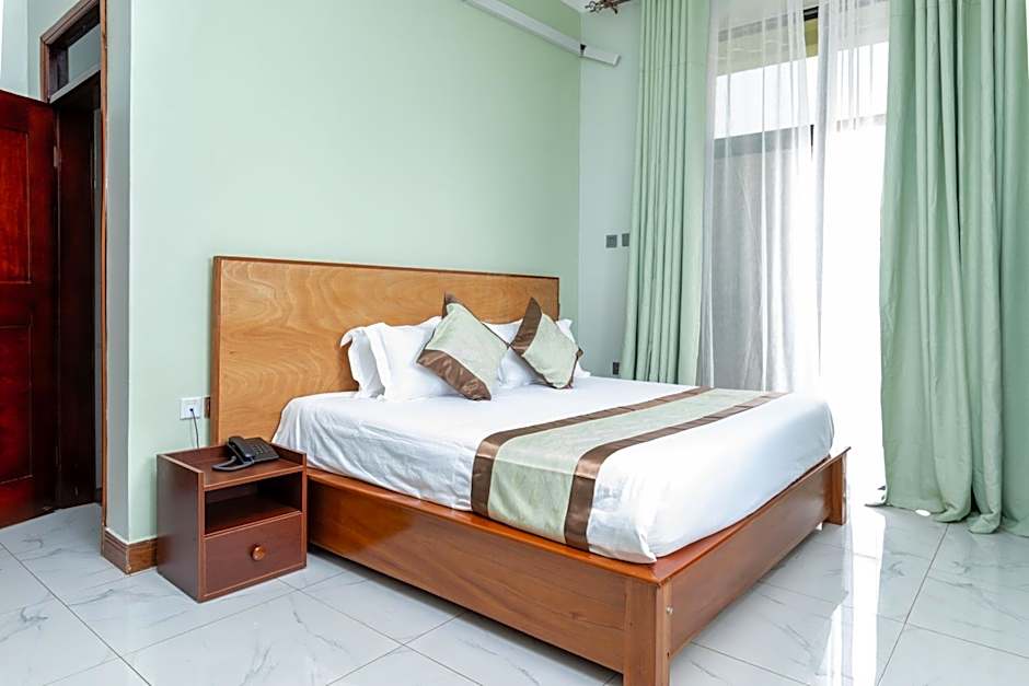 Photo 1 of 26 of Ngabu Hotel