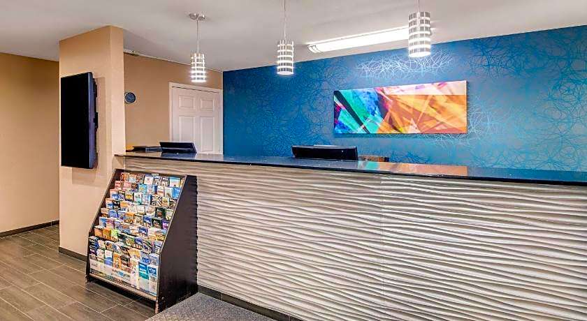 Best Western Cedar Inn