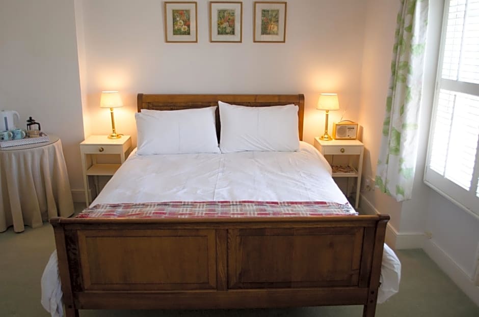 The Hollies Bed and Breakfast