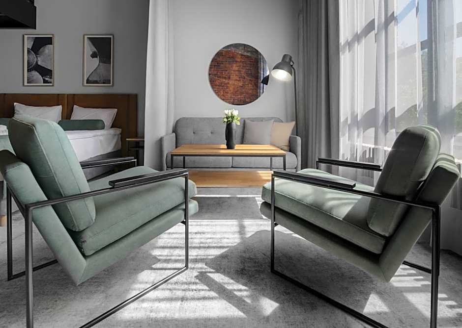 MONTOWNIA Lofts & Experience