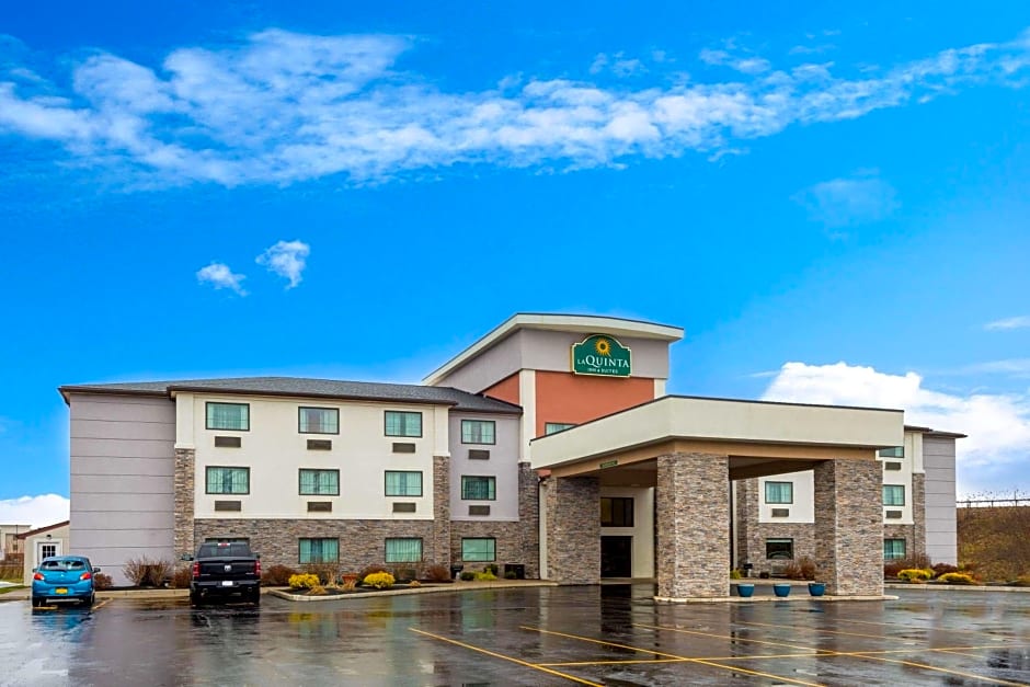 La Quinta Inn & Suites by Wyndham Batavia