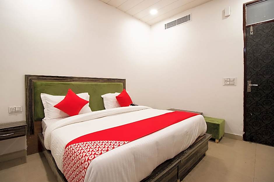 Grand Inn by OYO Rooms
