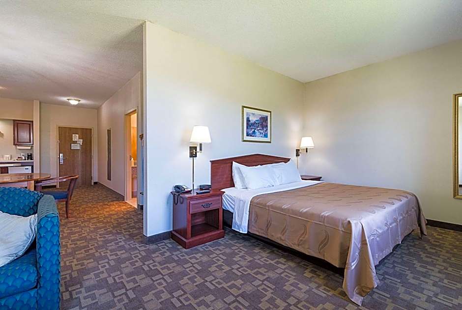 Quality Inn & Suites Schoharie near Howe Caverns