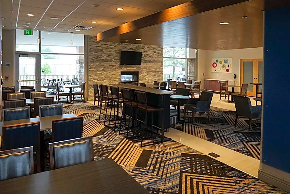 Holiday Inn Express And Suites Denver - Aurora Medical Campus By IHG