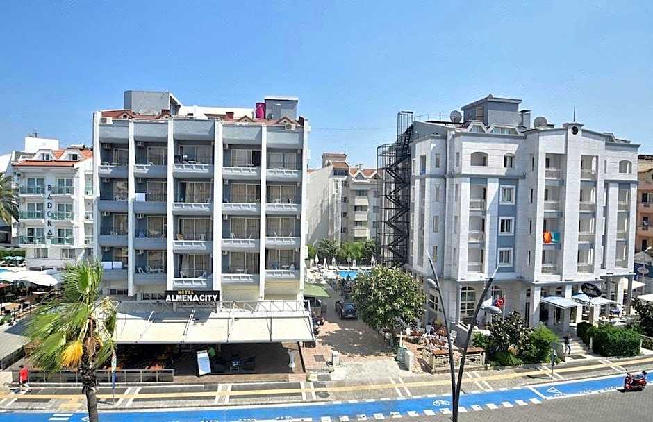 Almena Hotel