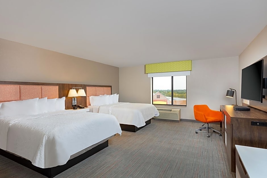 Newly Renovated Hampton Inn Omaha West Lakeside