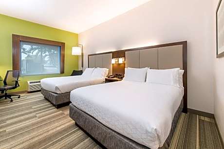 Suite with Two Queen Beds