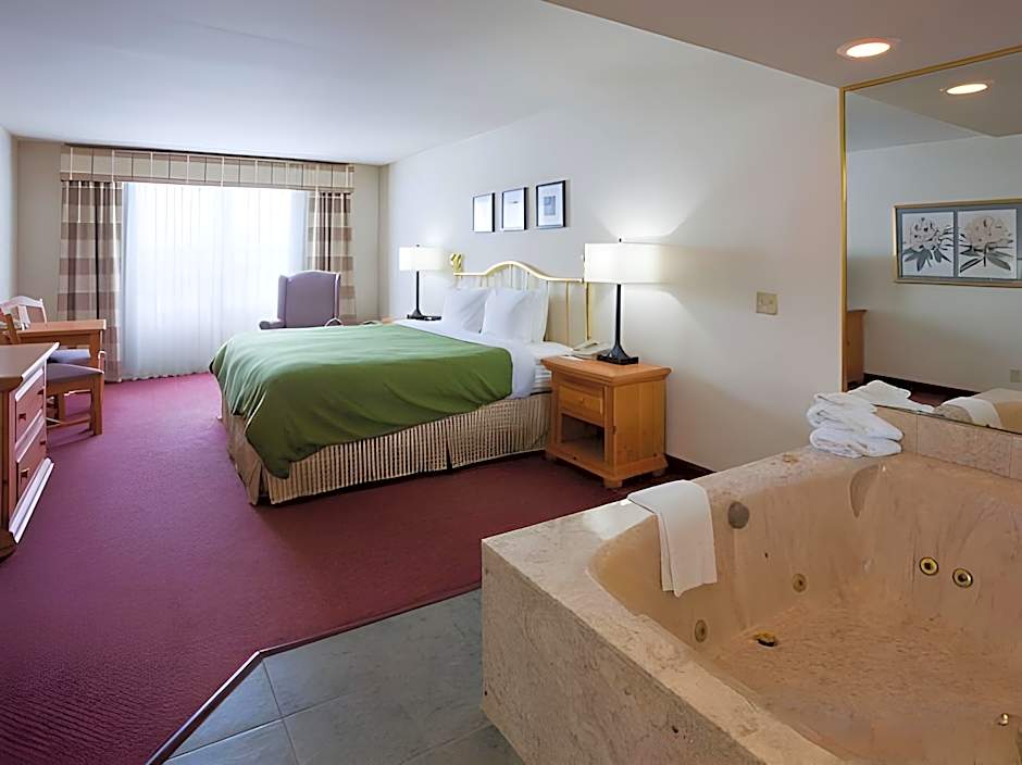 Country Inn & Suites by Radisson, Rochester South, MN