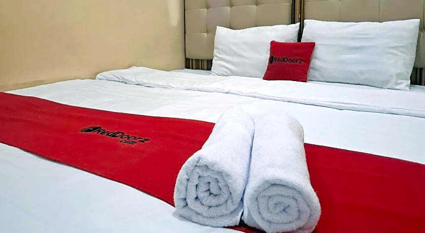 RedDoorz Syariah Near Exit Toll Pekalongan 2