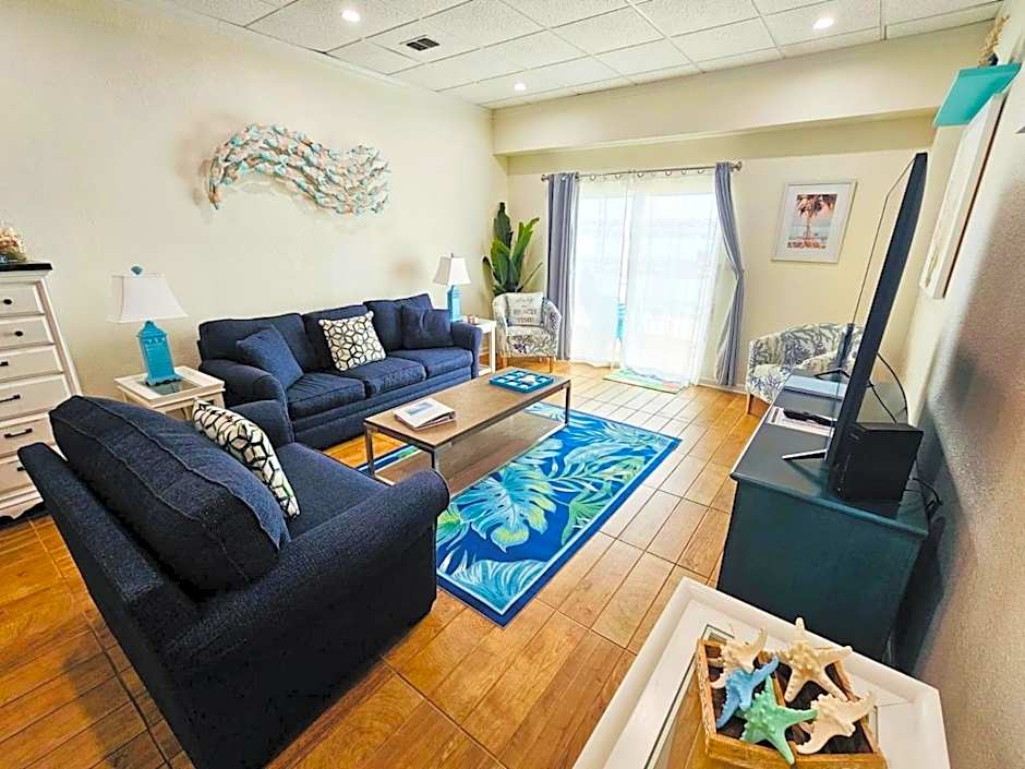 Pensacola, Oceanfront Paradise With Private Beach