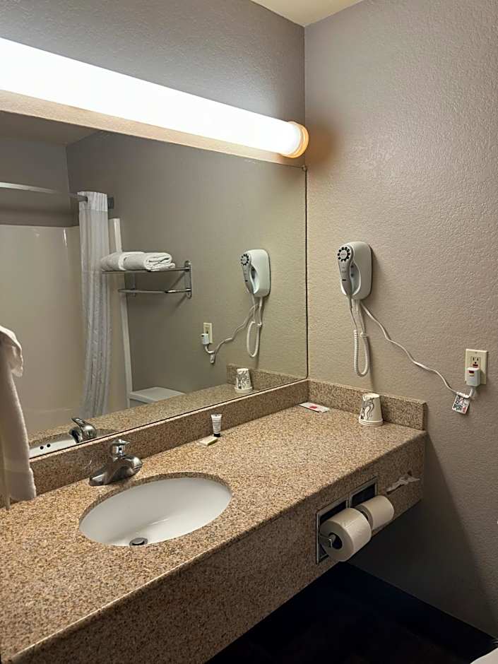Baymont Inn & Suites by Wyndham Lincoln NE
