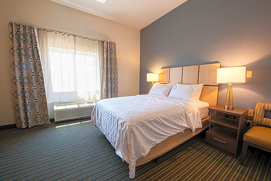 Candlewood Suites-West Springfield By IHG