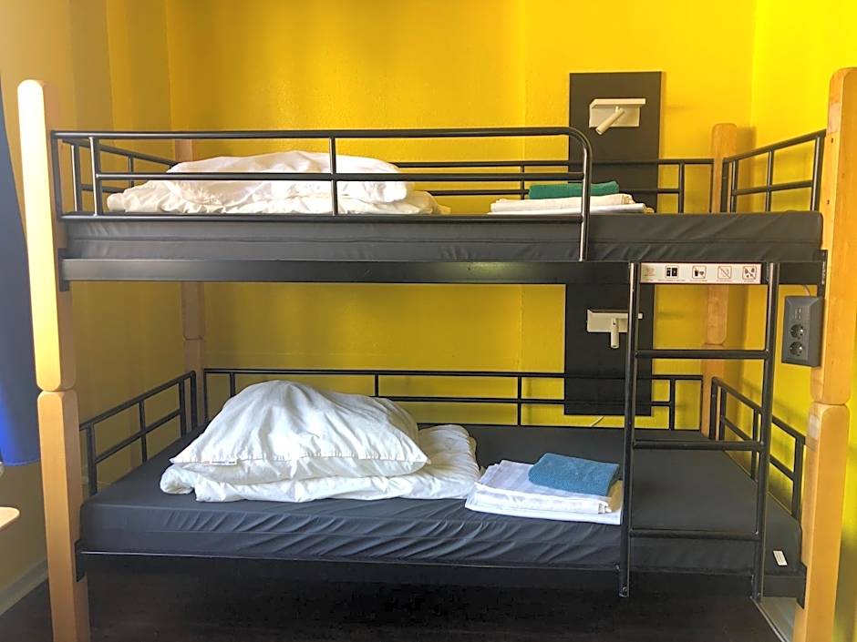 Backpackers Düsseldorf - SELF CHECK-IN