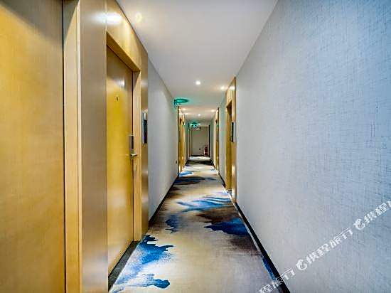 Wanfeng Hotel (Guangzhou Sanyuanli Branch)