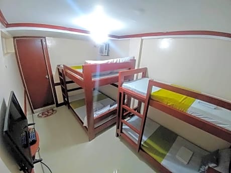 Dormitory Room - 8 Adults