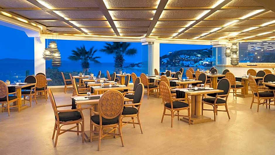 Saint John Hotel Villas & Spa