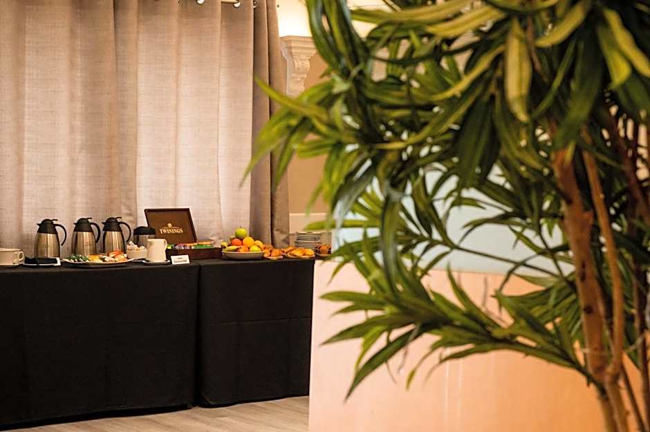 Holiday Inn A55 Chester West By IHG