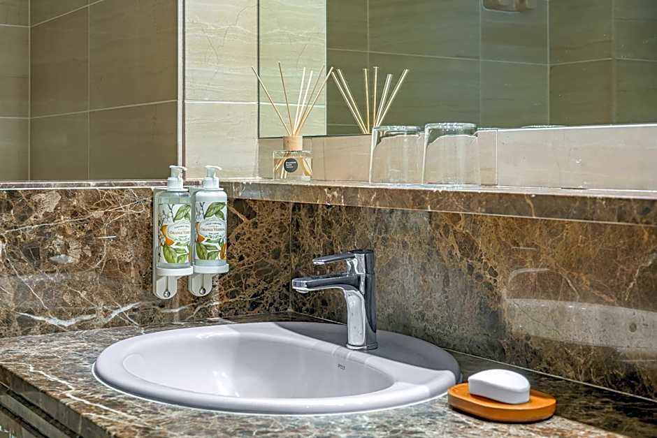 Acacia Suite