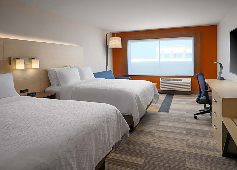 Photo 1 of 8 of 2 Queen Beds with Sofabed Suite
