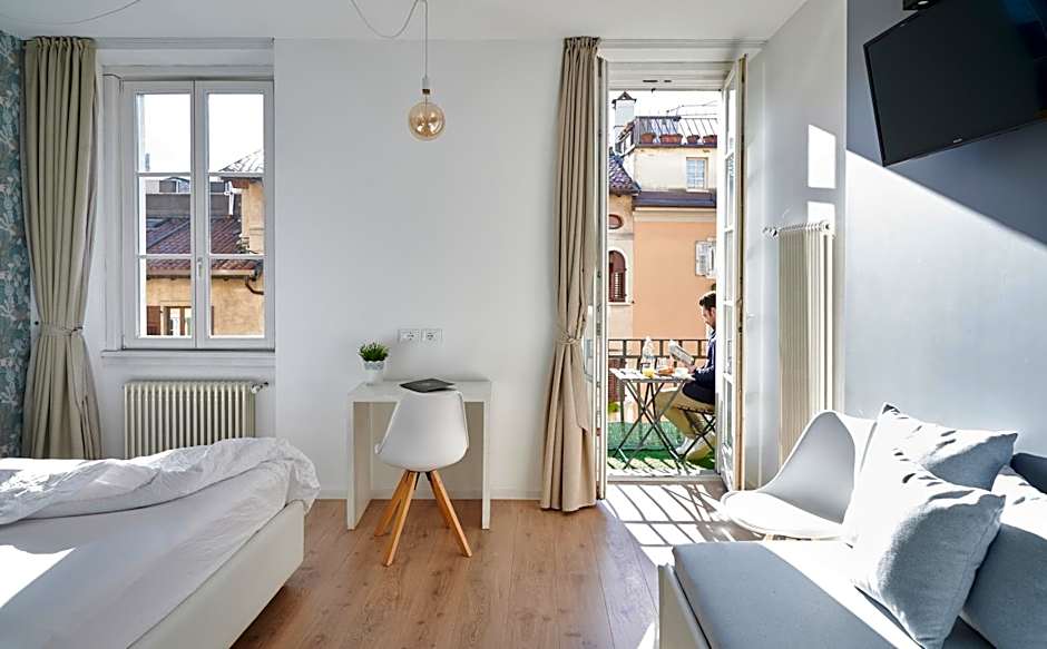 Lainez Rooms & Suites