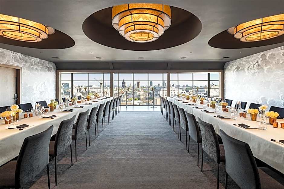 Radisson Blu Hotel, London Leicester Square