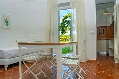 Apartment with Garden