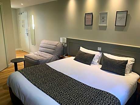 Superior Family Room