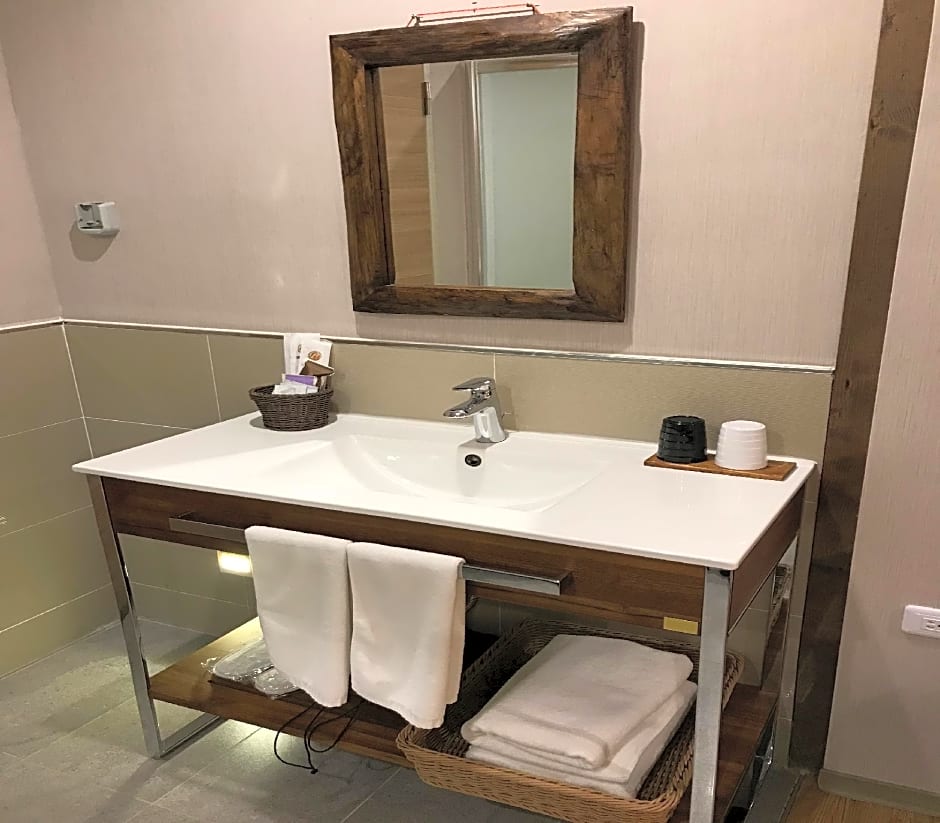 TAINAN JULIE'S GARDEN