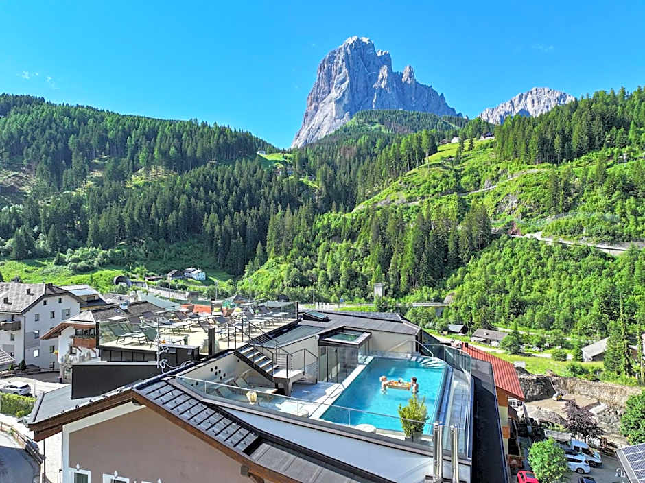 Hotel Touring Dolomites