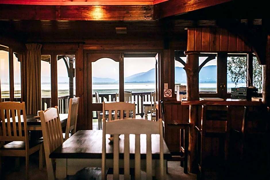 Oyster Creek Lodge