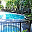 Bila Vista Kirra Beachside Apartments