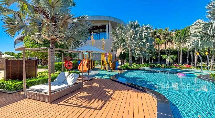 Wyndham Grand KN Paradise Cam Ranh