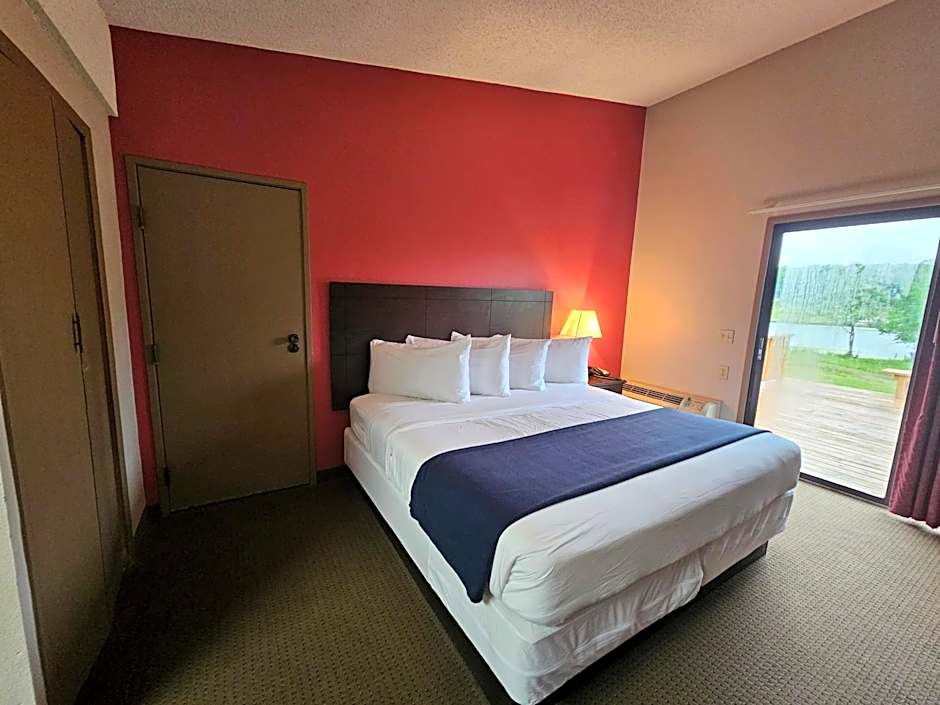 Photo 1 of 8 of Single Room
