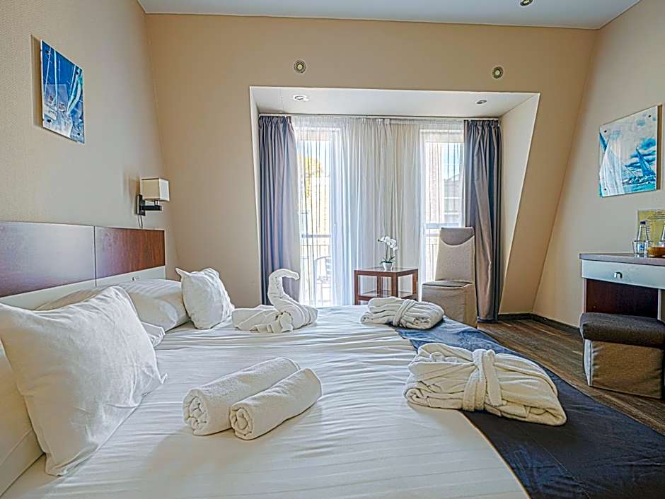 Holiday Beach Budapest Hotel