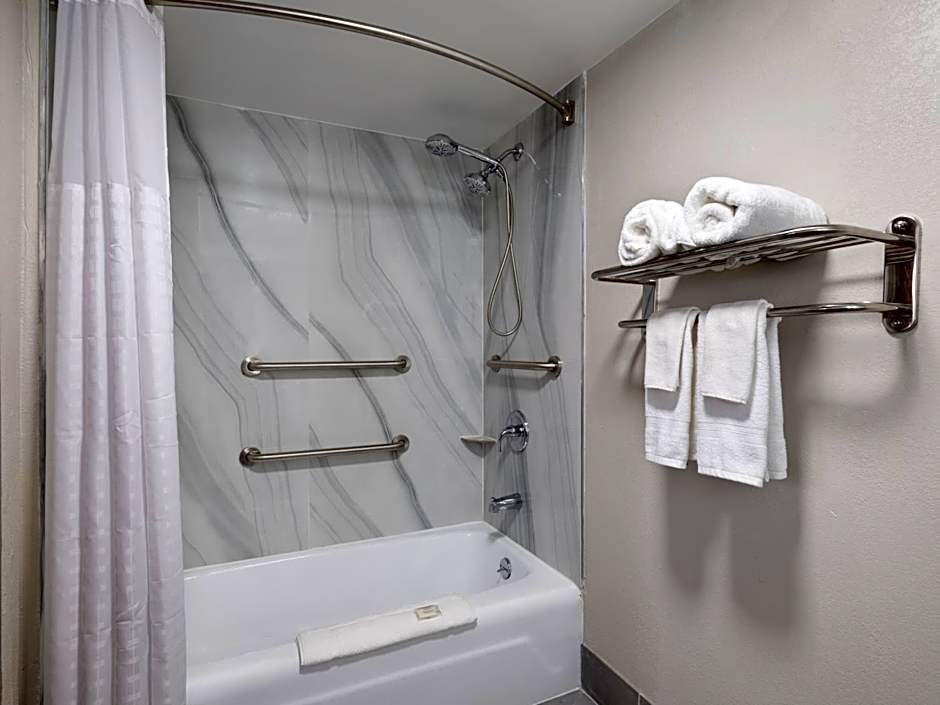 Days Inn by Wyndham Montgomery I-85