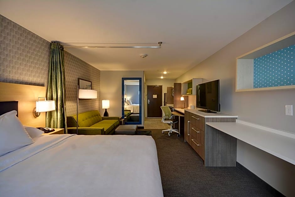 Home2 Suites By Hilton Grand Rapids North
