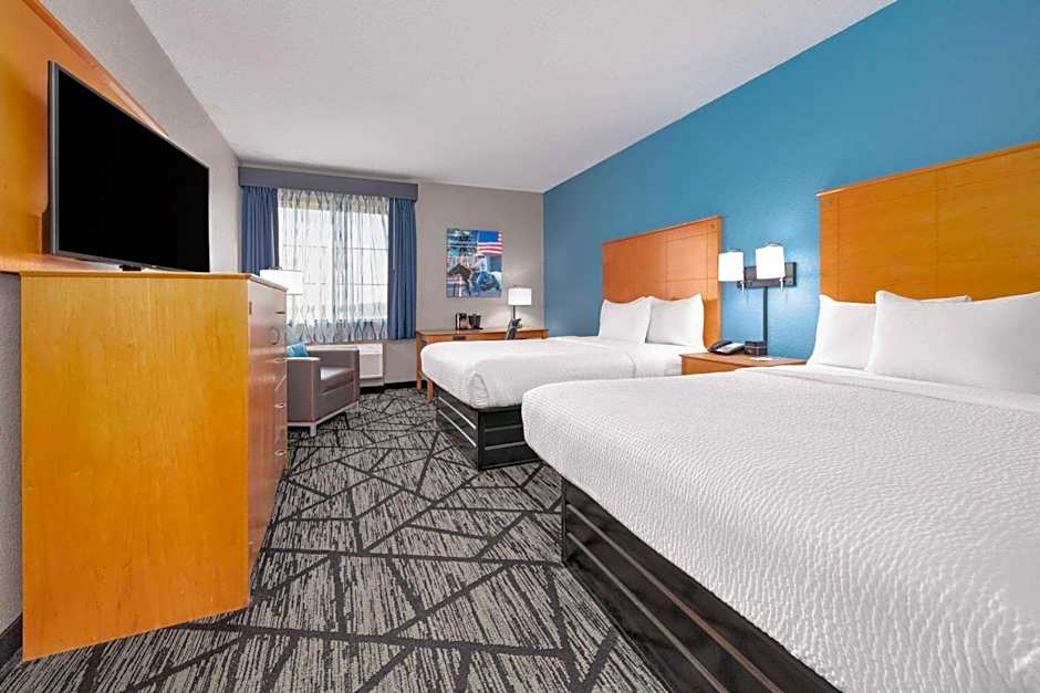 La Quinta Inn & Suites by Wyndham Alvarado