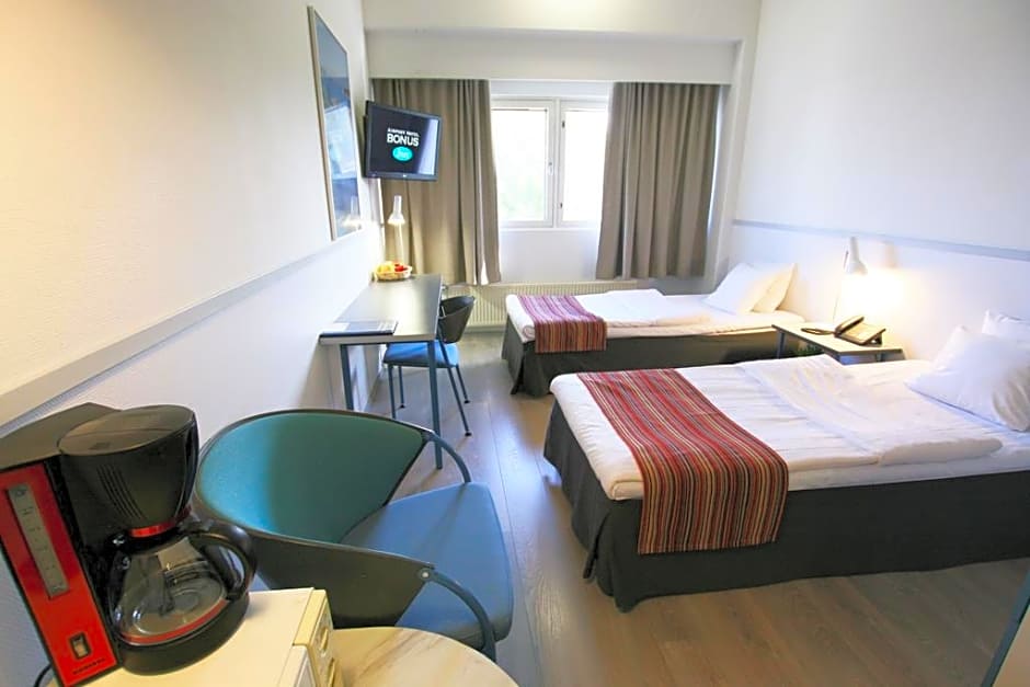 Skyline Airport Hotel