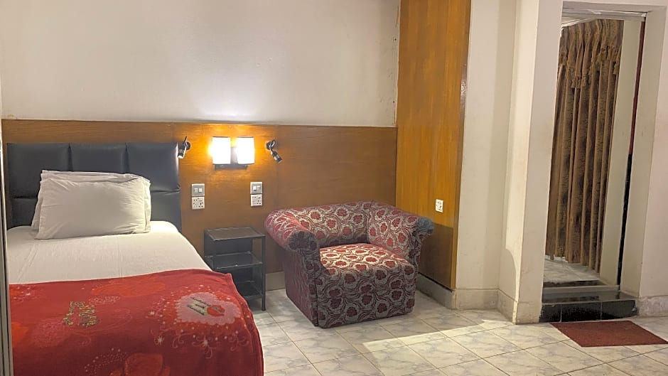 Hotel Pacific