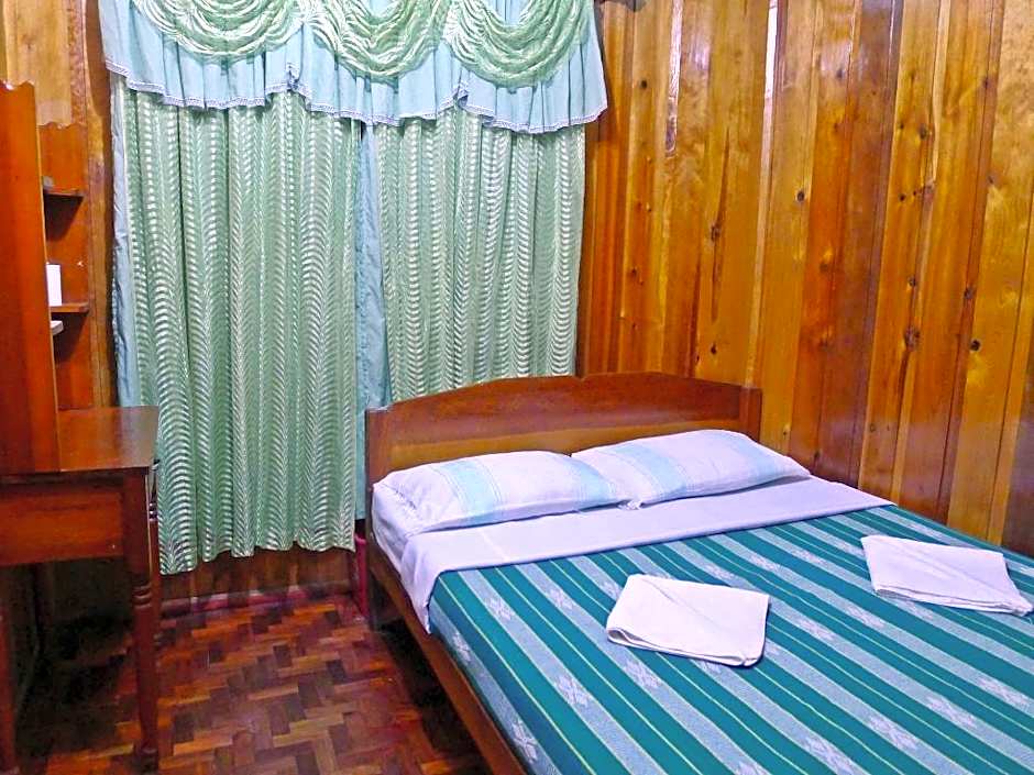 Uyami's Green View Lodge